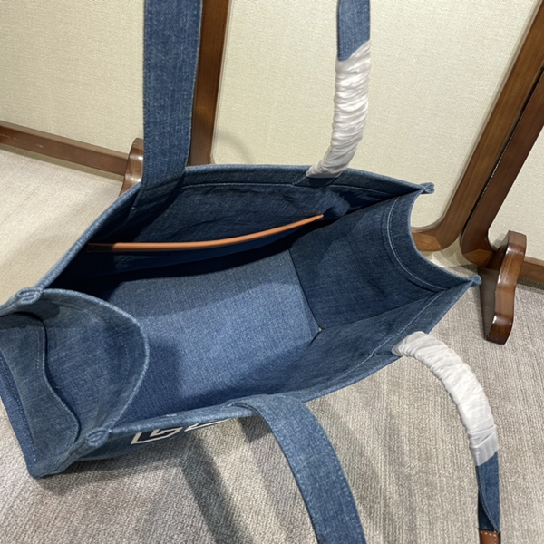 スーパーコピーブランドバッグ角部分ディテール